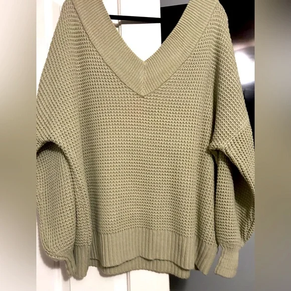 Zenana Outfitters Sage V-Neck Sweater - Picture 1 of 1